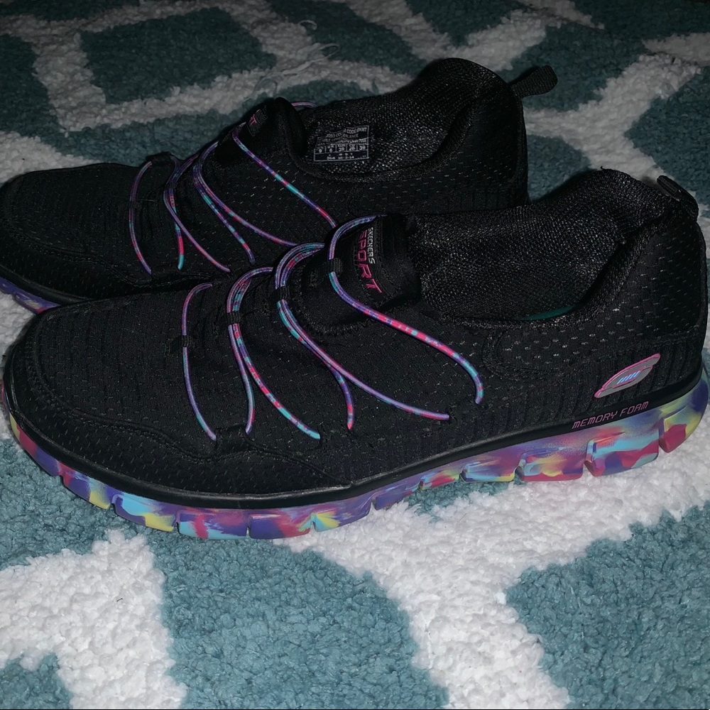 Sketchers size 9